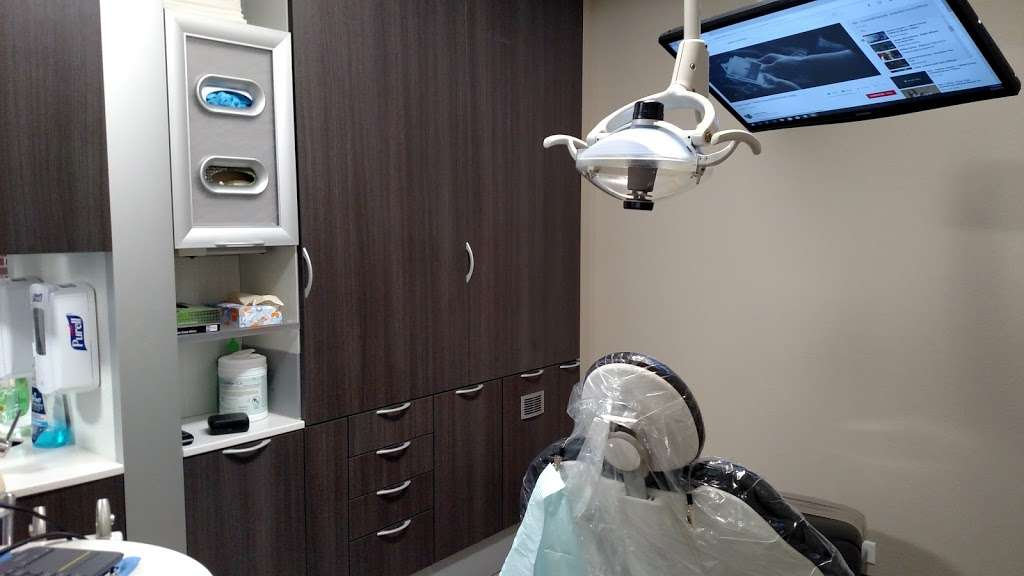 Claycomo Dental | 244 NE 69 Hwy, #101, Kansas City, MO 64119, USA | Phone: (816) 454-1313