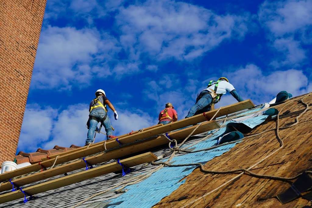 Roofing Contractors Brooklyn, Manhattan, Queens, Bronx | Metro N | 2747 Atlantic Ave, Brooklyn, NY 11207, USA | Phone: (888) 858-6560