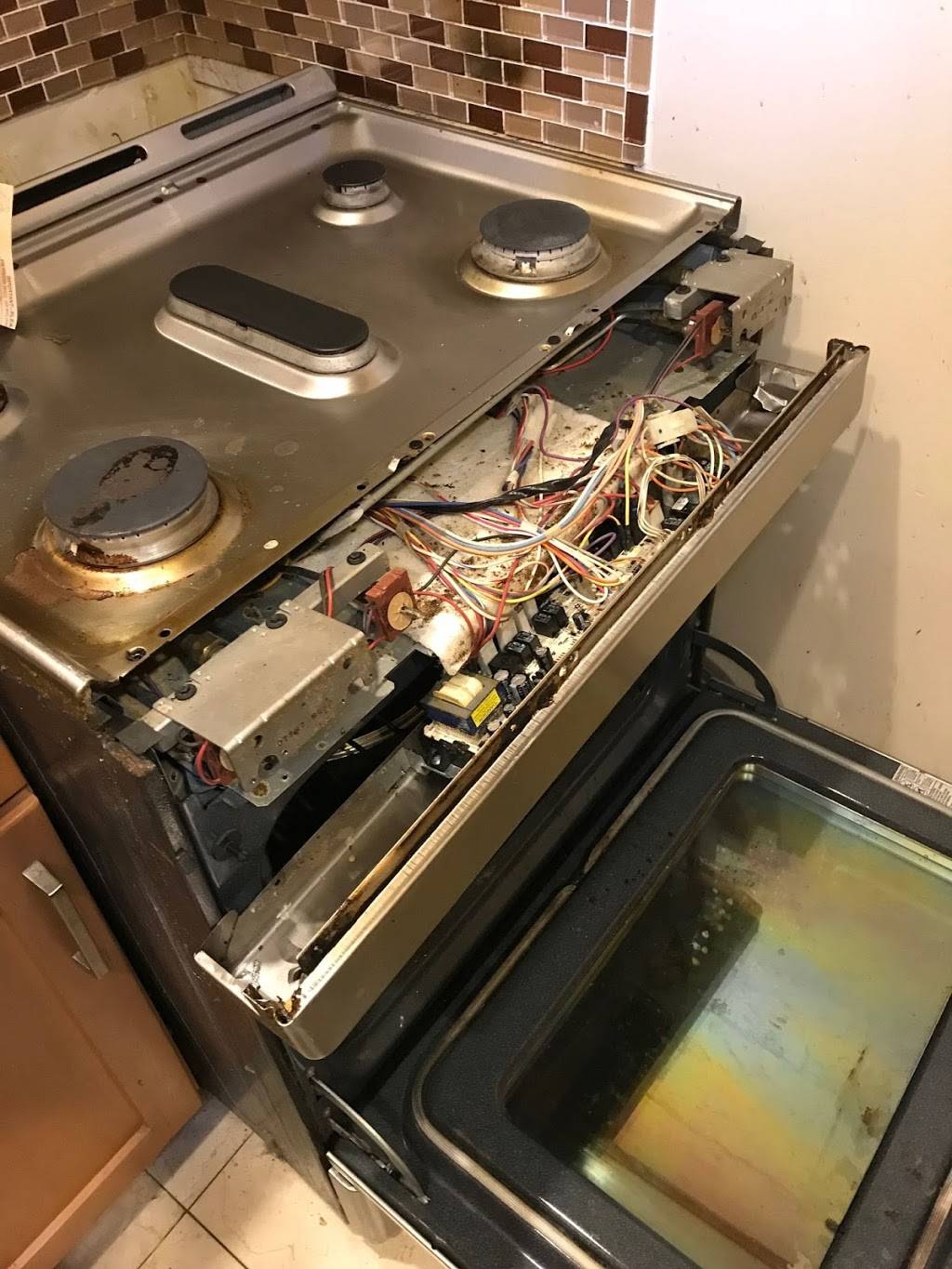 Appliance Repair Service Of Staten Island | 1 Edgewater St suit 3320A, Staten Island, NY 10305, USA | Phone: (347) 801-8582