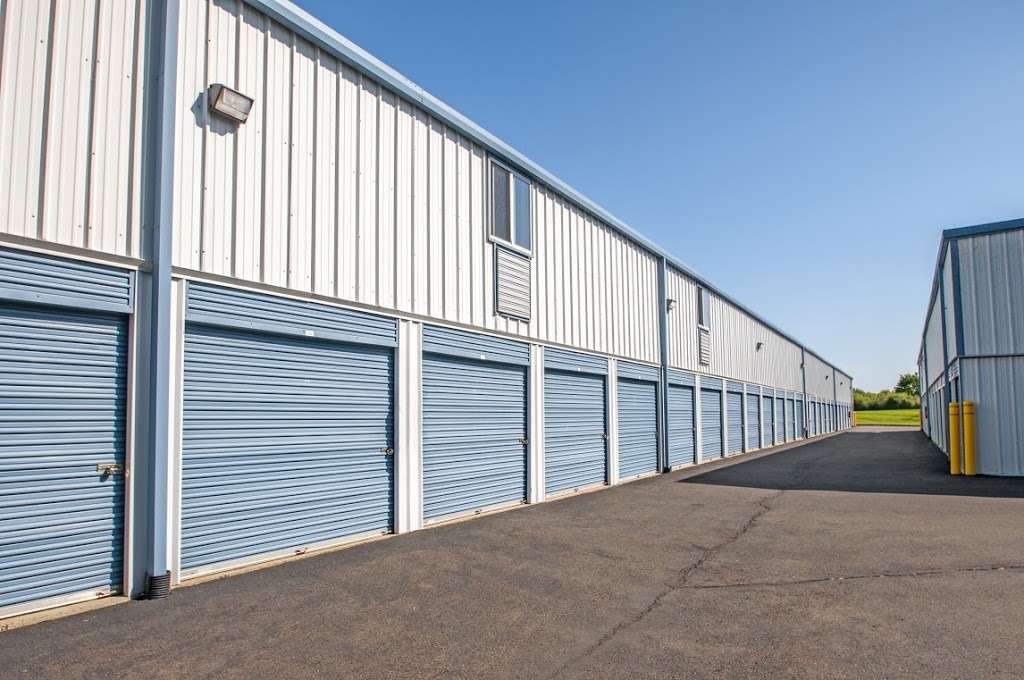 Metro Self Storage | 100 Upper Silver Lake Rd, Newtown, PA 18940, USA | Phone: (484) 423-4036