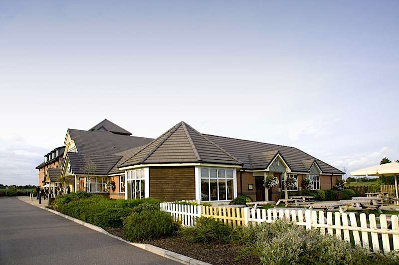 Premier Inn Rainham | New Rd, Rainham RM13 9ED, UK | Phone: 0871 527 8920