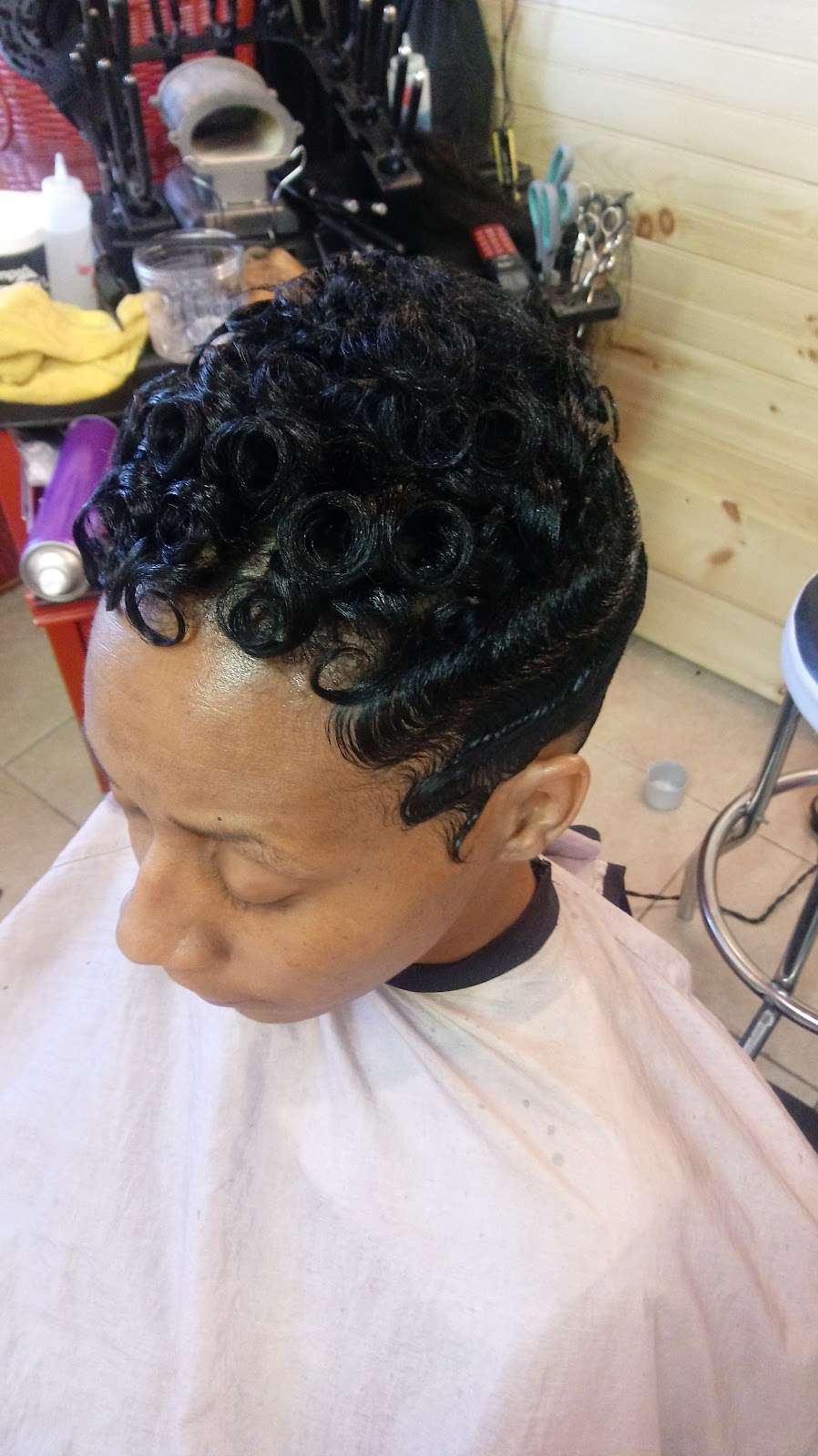 Donnas Hair Gallery | 1600 Baxter St, Charlotte, NC 28204 | Phone: (704) 375-6960