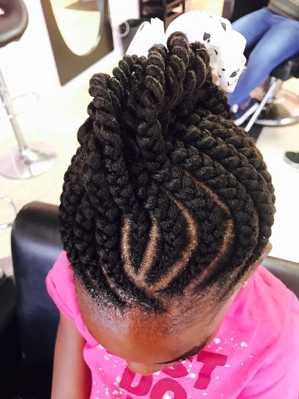 Maggies African Hair Braiding | 2415 W 63rd St, Chicago, IL 60629 | Phone: (773) 863-9010