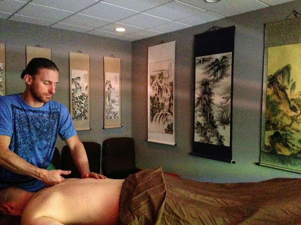 Enlightened Hands Wellness & Massage | 5509 Belmont Rd, Downers Grove, IL 60515, USA | Phone: (847) 833-4649