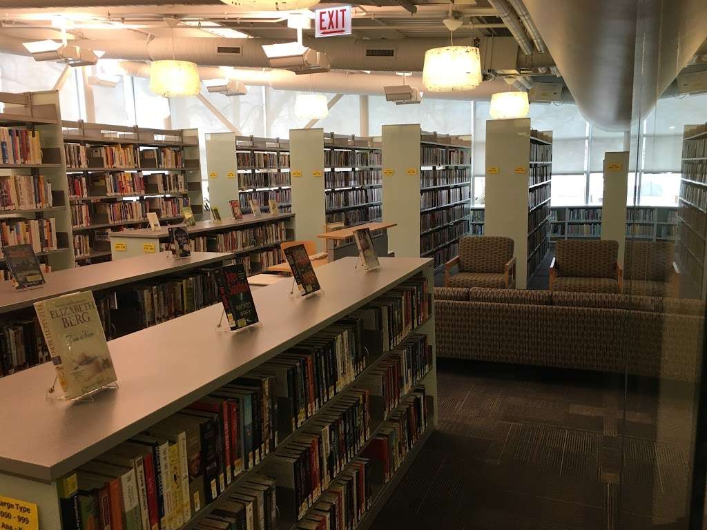 Mc Cook Library District | 8419 W 50th St, McCook, IL 60525, USA | Phone: (708) 442-1242