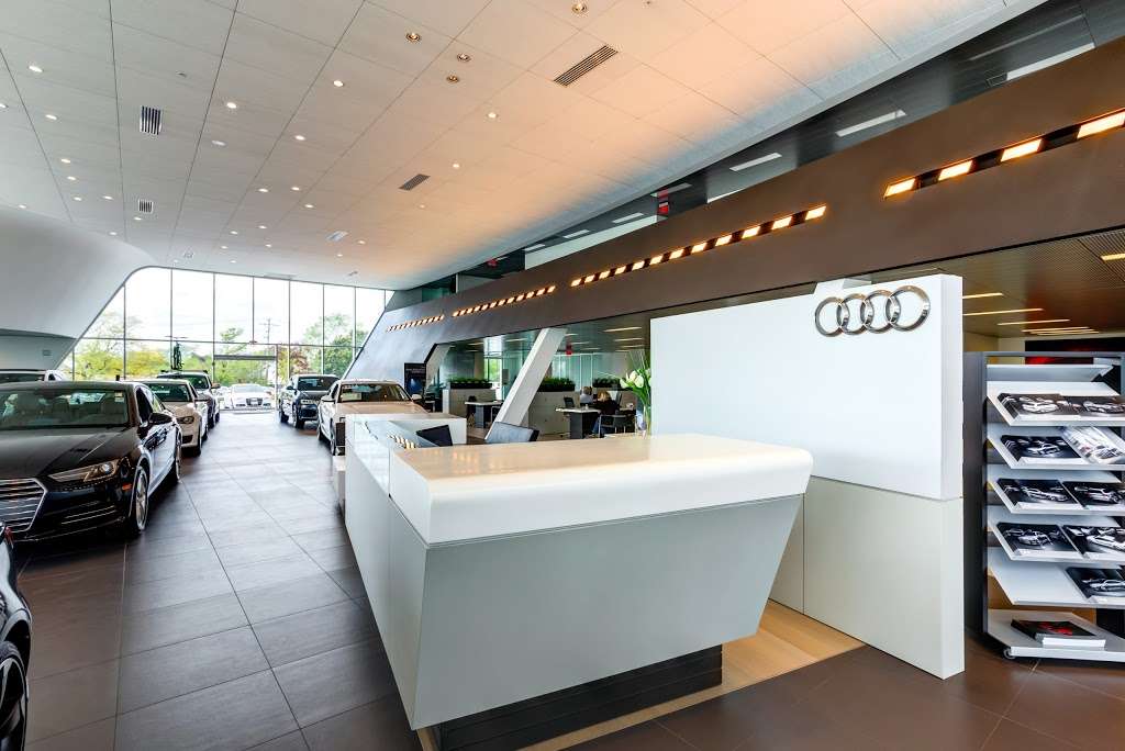 Audi Hoffman Estates | 1200 W Golf Rd, Hoffman Estates, IL 60169 | Phone: (847) 843-9900