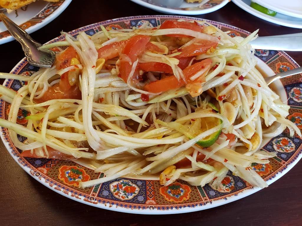 Eastside Thai Restaurant | 879 Payne Ave, St Paul, MN 55130 | Phone: (651) 776-6599