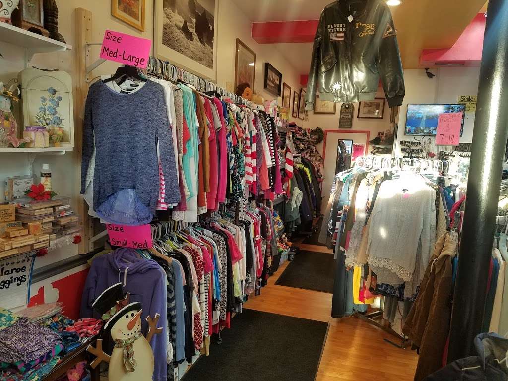 Finders Keepers Thrift & Consignment Store | c, 1407 Sulphur Spring Rd, Baltimore, MD 21227, USA | Phone: (410) 247-2724
