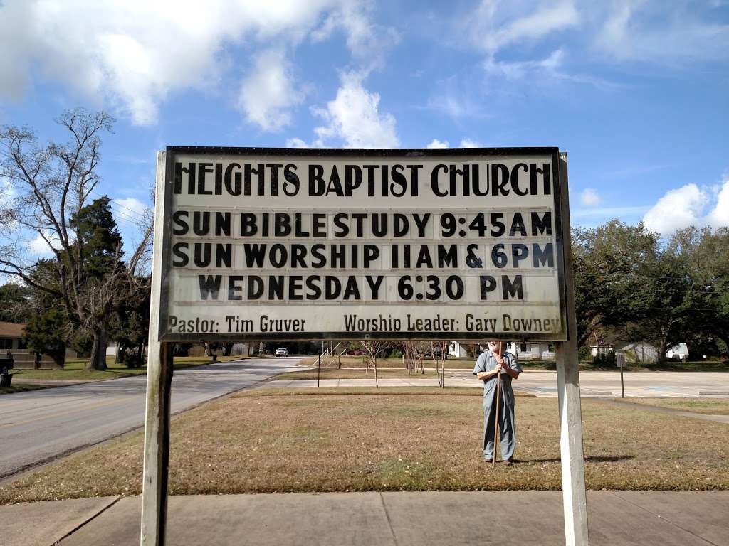 Heights Baptist Church | 2401 Jefferson Dr, Liberty, TX 77575, USA | Phone: (936) 336-3877