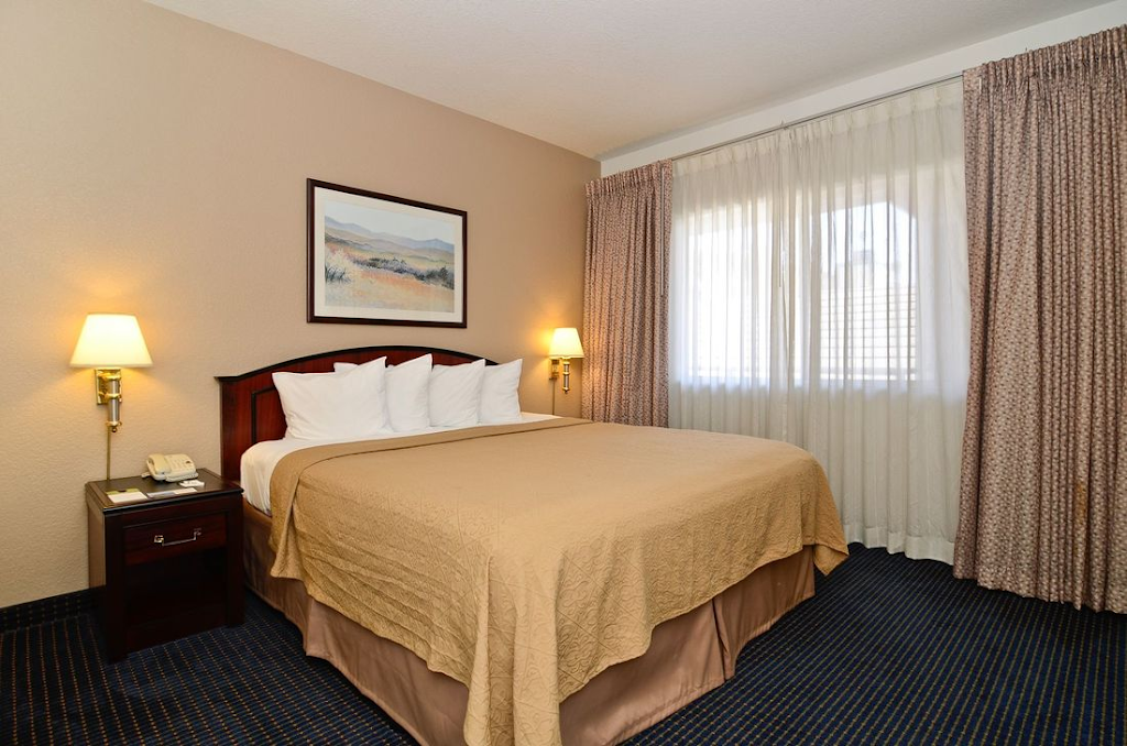 Beachfront Inn & Suites | 34734 Coast Hwy, Capistrano Beach, CA 92624, USA | Phone: (949) 248-1316