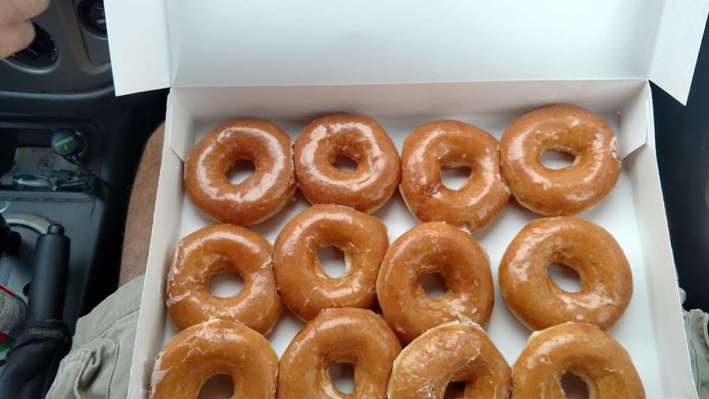 Krispy Kreme Doughnuts | 9870 Liberia Ave, Manassas, VA 20110, USA | Phone: (703) 368-1434