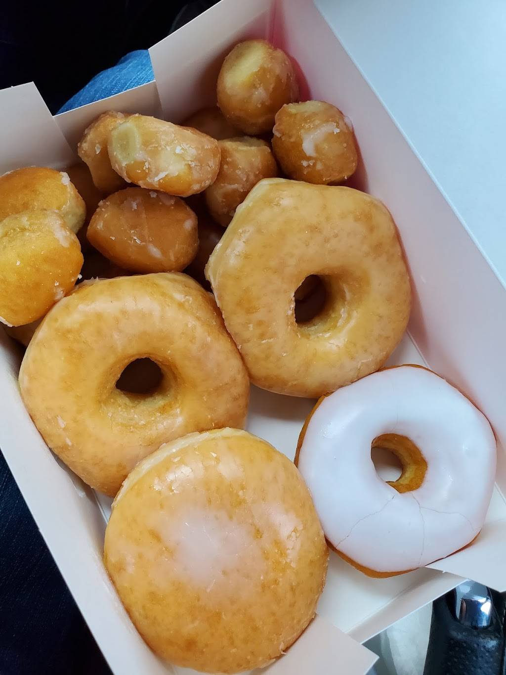 Q Donuts | 4101 Park Blvd # 110, Plano, TX 75074, USA | Phone: (972) 881-0492