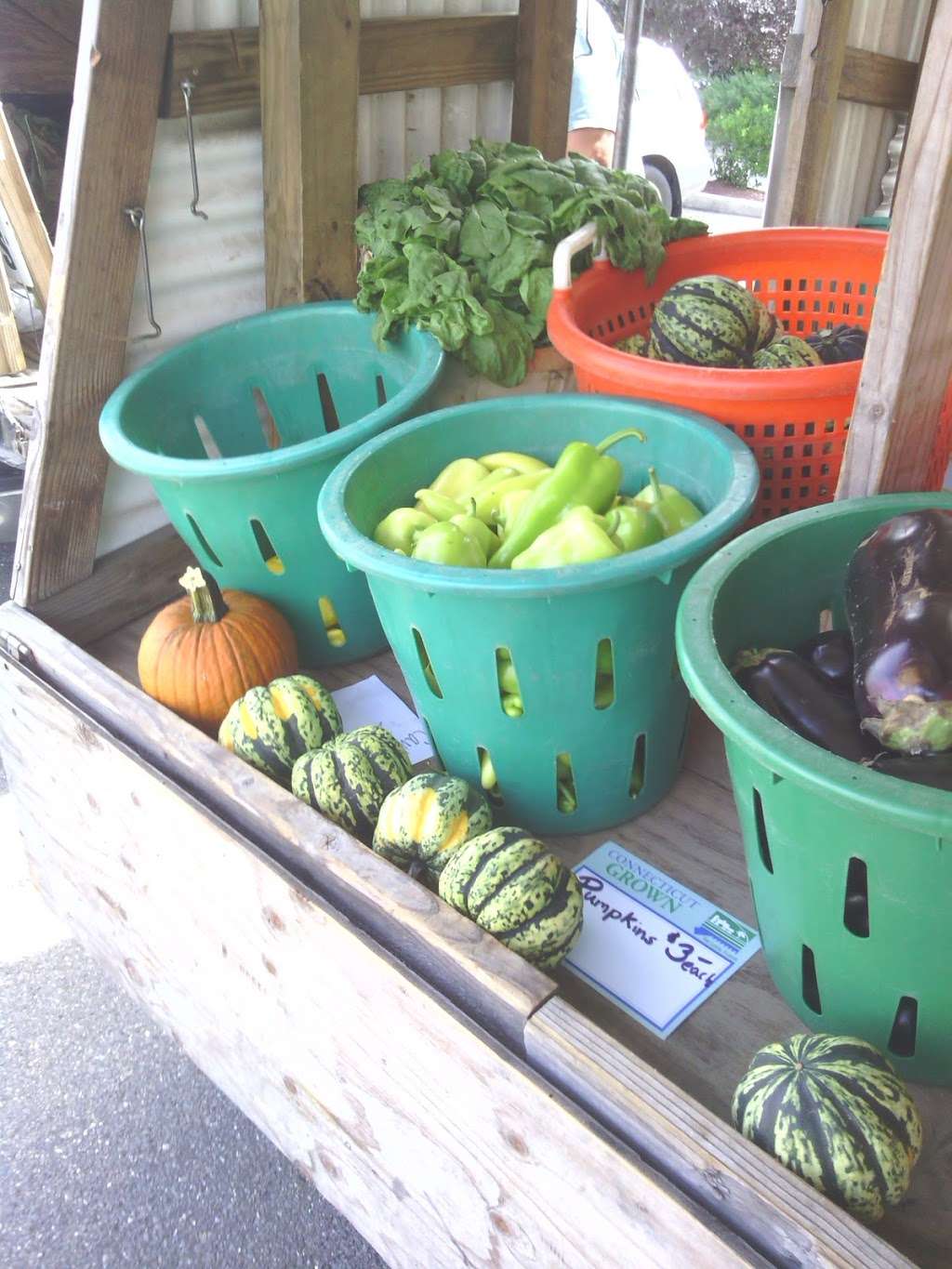 Monroe Farmers Market | 7 Fan Hill Rd, Monroe, CT 06468, USA | Phone: (203) 452-2800 ext. 1088