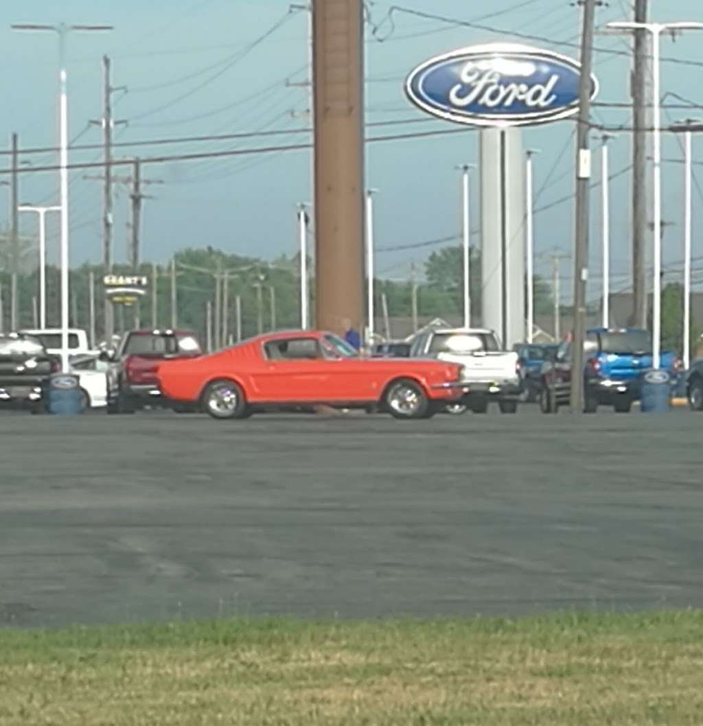 Dellen Chevrolet Buick GMC | 2527 W Main St, Greenfield, IN 46140, USA | Phone: (317) 462-5591