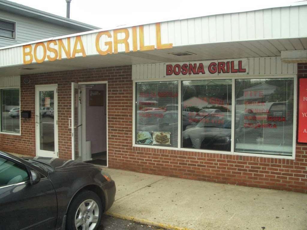 Bosna Grill | 644 W Algonquin Rd, Des Plaines, IL 60016 | Phone: (847) 593-7484