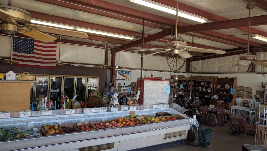 Patch Fruit Stand | 1039 Mettler Frontage Rd W, Bakersfield, CA 93313, USA | Phone: (661) 858-2070