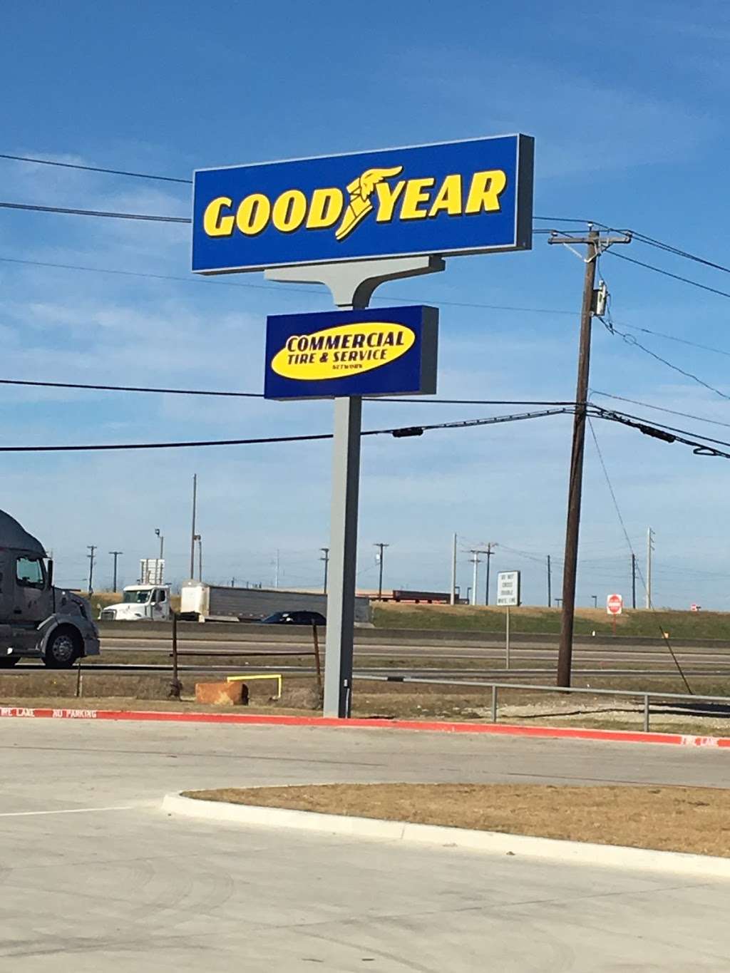 Texas Commercial Tire | 2048 S, I-45, Hutchins, TX 75141, USA | Phone: (972) 225-6640