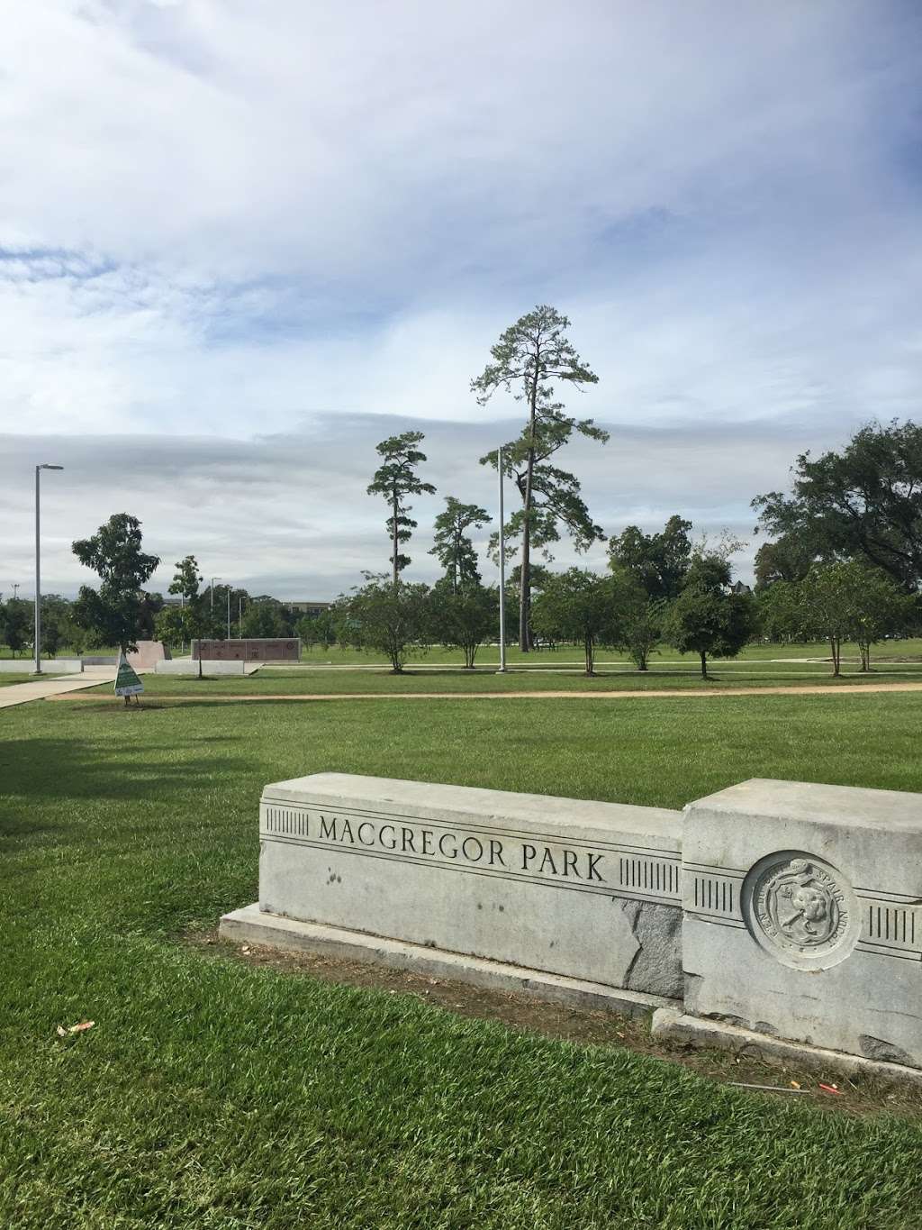 Martin Luther King Jr. Memorial | MacGregor Park Trail, Houston, TX 77021, USA