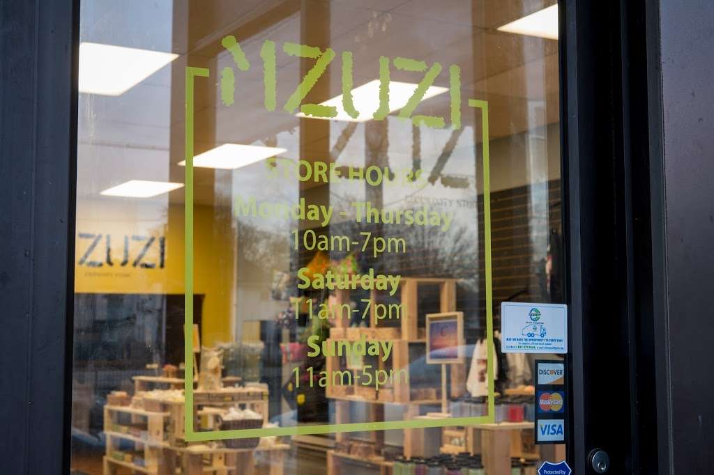 MZUZI Community Store | 5459 W Chicago Ave, Chicago, IL 60651, USA | Phone: (773) 417-2585