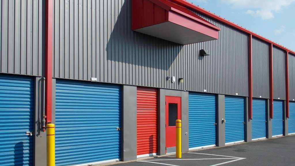 Self Storage Plus | 11840 Sudley Manor Dr, Manassas, VA 20109, USA | Phone: (703) 957-7537