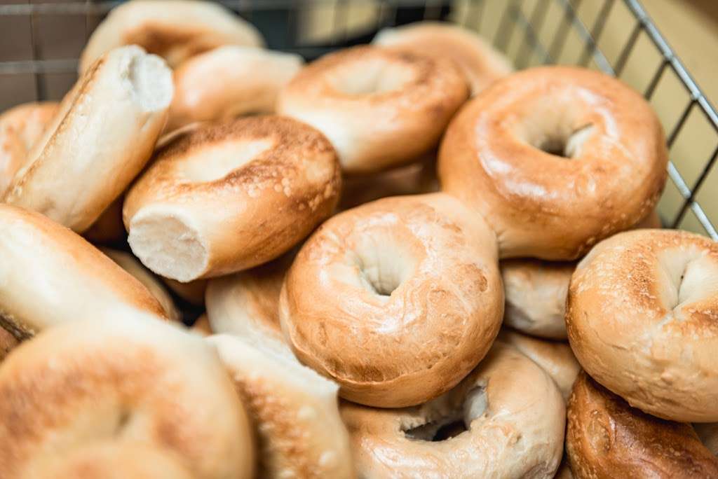 Fill A Bagel & Breads - Oreland | 100 EAST Pennsylvania Ave, Oreland, PA 19075, USA | Phone: (215) 277-1944