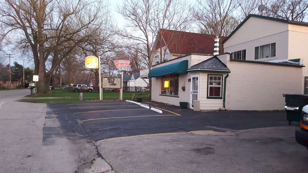 Scullys Silver Lake Grill | 107 S Cogswell Dr, Silver Lake, WI 53170, USA | Phone: (262) 889-4727