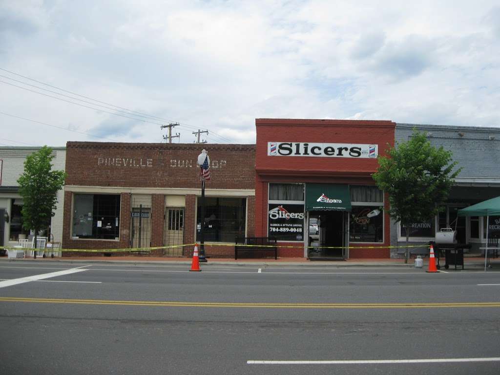 Slicers Barber & Styling Lounge | 324 Main St, Pineville, NC 28134, USA | Phone: (704) 889-0048