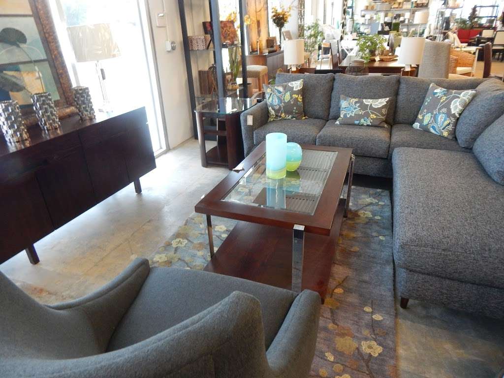 EC Home Decor & Furniture Outlet | 9200 Hempstead Rd #150, Houston, TX 77008, USA | Phone: (713) 725-2405