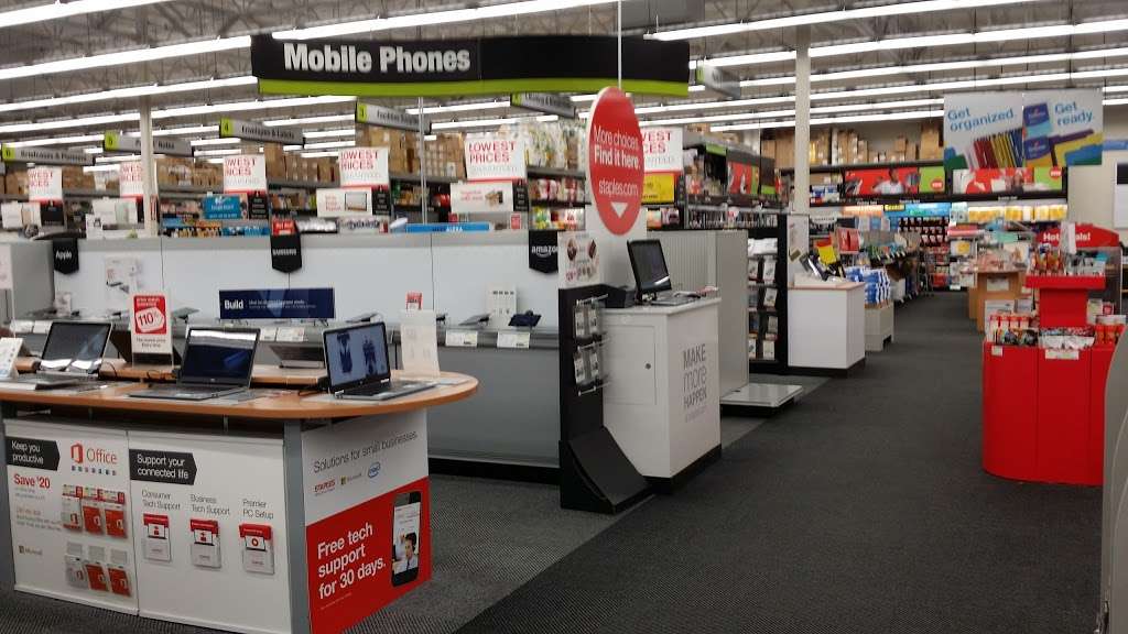 Staples | 23710 El Toro Rd, Lake Forest, CA 92630, USA | Phone: (949) 707-0193