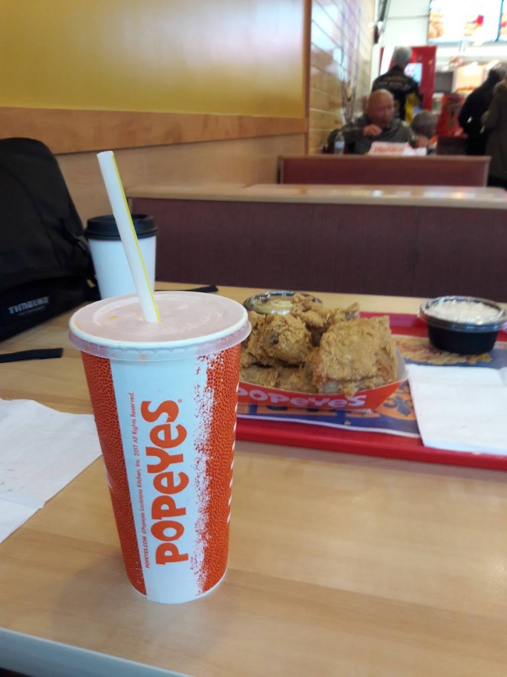 Popeyes Louisiana Kitchen | 599 Divisadero St, San Francisco, CA 94117, USA | Phone: (415) 346-3088