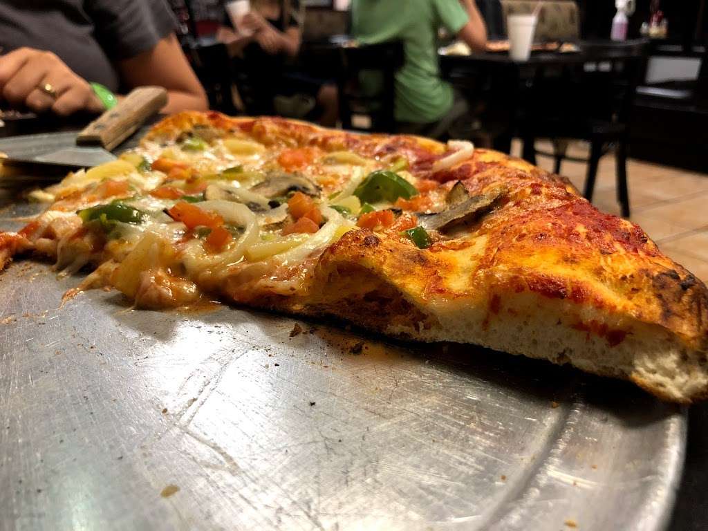 Bronx Pizza | 4530 Hoffner Ave, Orlando, FL 32812, USA | Phone: (407) 764-9100