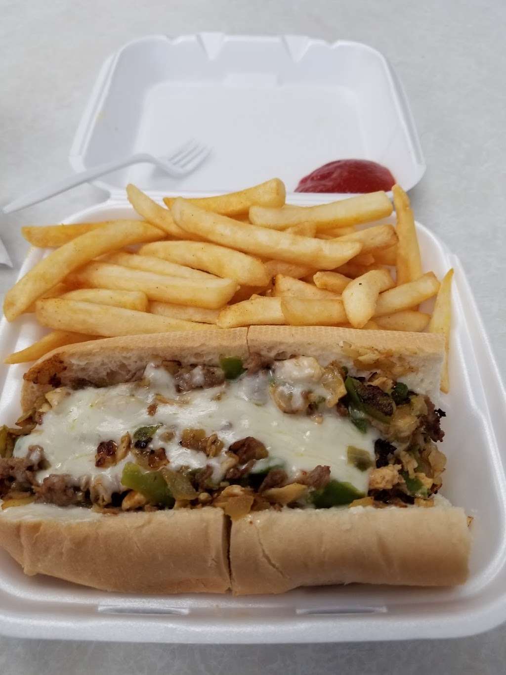 Sals Famous Cheesesteaks | 8025 W 79th St, Justice, IL 60458, USA | Phone: (708) 728-0725