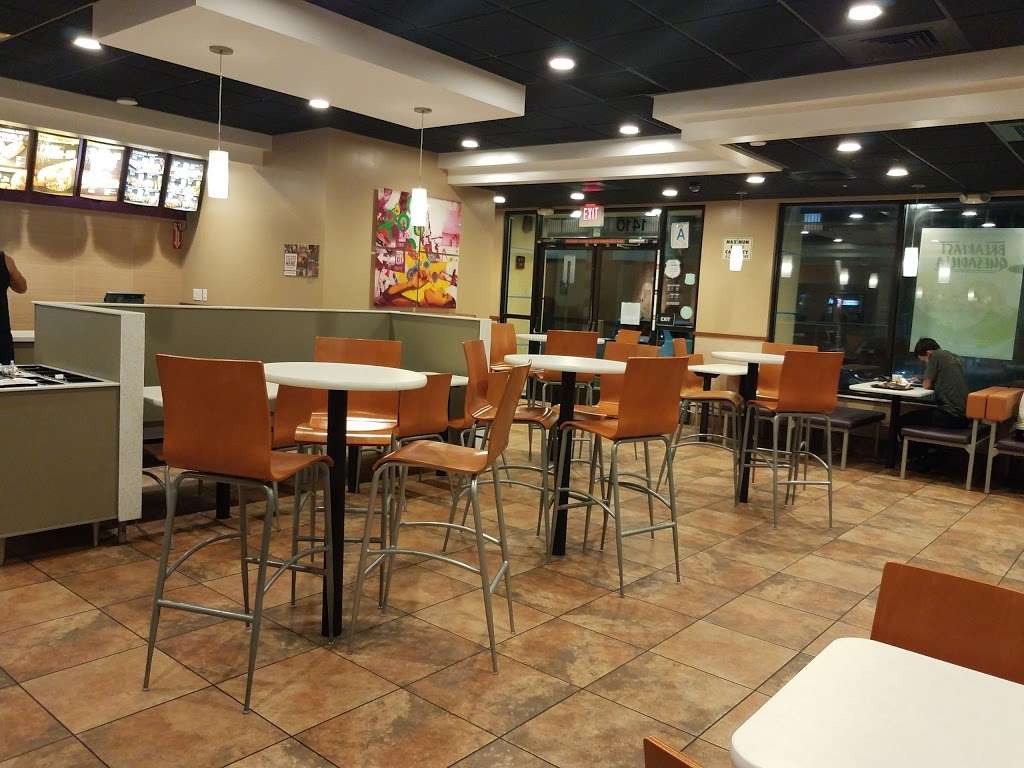 Taco Bell | 1410 S Azusa Ave, West Covina, CA 91791, USA | Phone: (626) 918-6650