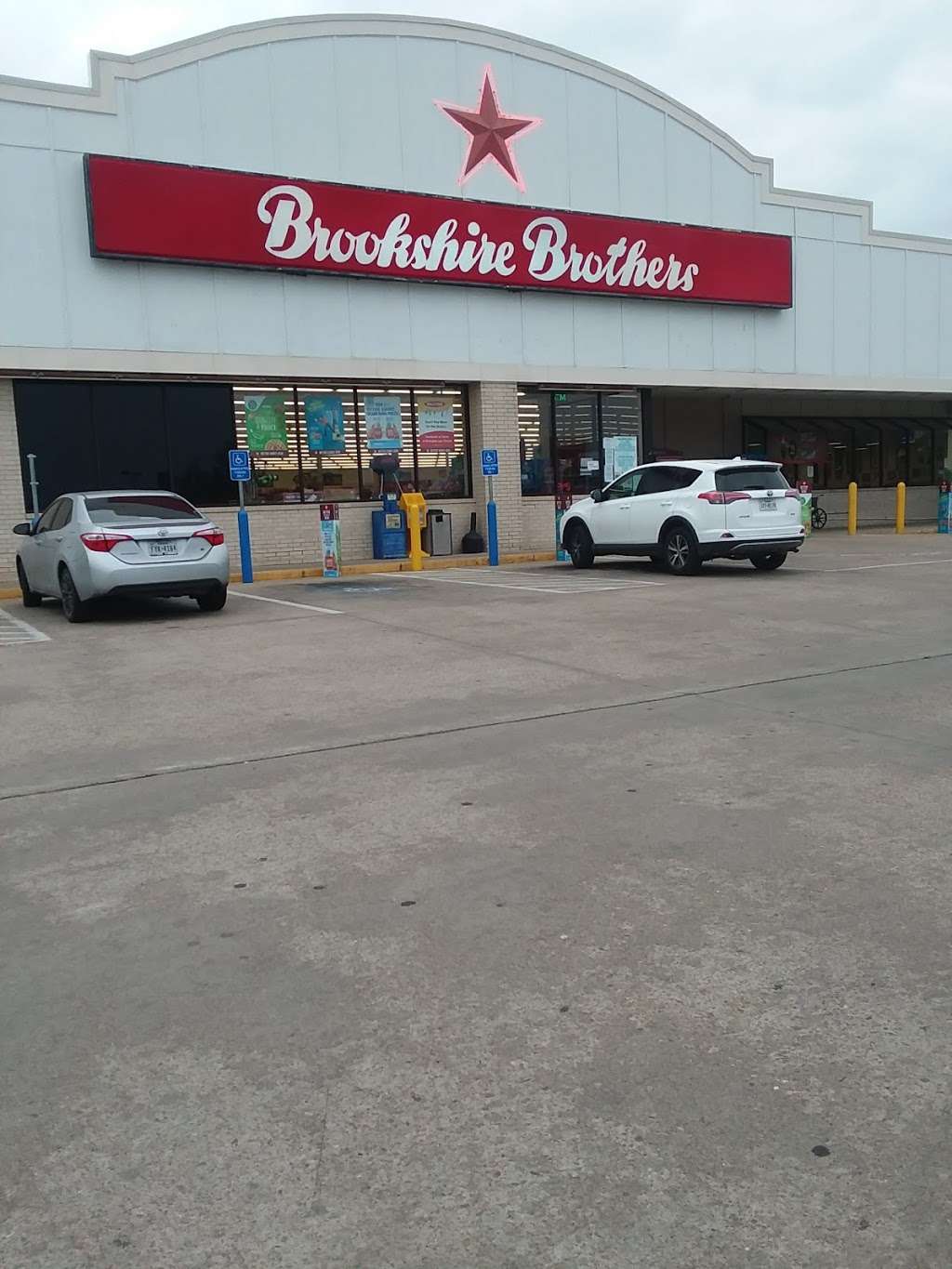 Brookshire Brothers | 309 N Lasalle St, Navasota, TX 77868, USA | Phone: (936) 825-6205