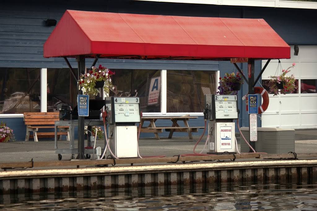 North Lake Marina Gas Dock | 6201 NE 175th St, Kenmore, WA 98028, USA | Phone: (425) 482-9465