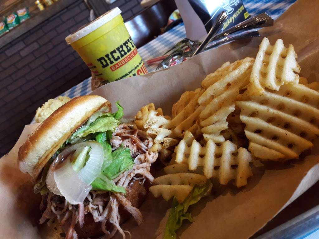 Dickeys Barbecue Pit | 9368 Narcoossee Rd, Orlando, FL 32827, USA | Phone: (407) 401-8285