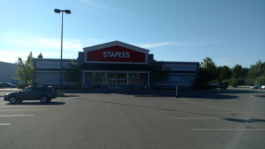 Staples | 41 Nashua Rd, Londonderry, NH 03053, USA | Phone: (603) 434-8990