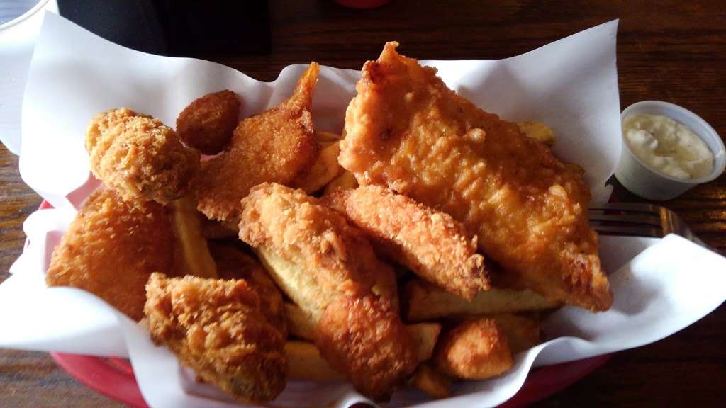 Camelot Fish & Chips | 70 W Manor Dr, Pacifica, CA 94044, USA | Phone: (650) 355-1555