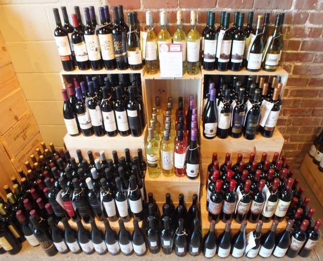 The Wine Cellar Outlet Longworth Hall | 700, 124 W Pete Rose Way Unit 1-E, Suite, Cincinnati, OH 45203 | Phone: (513) 929-0651