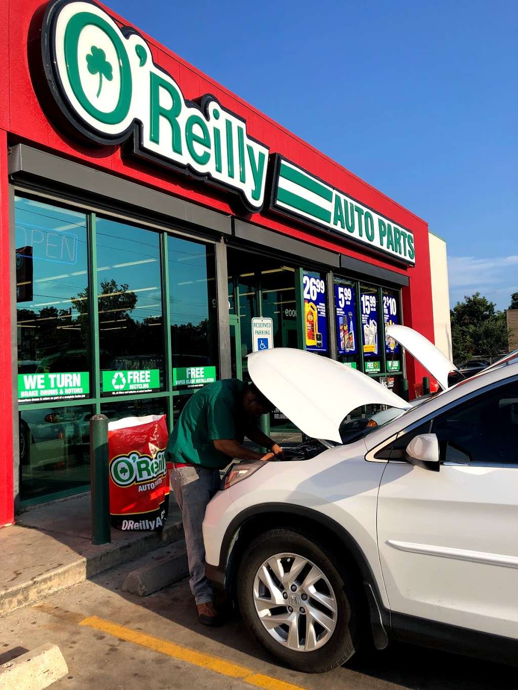 OReilly Auto Parts | 9009 Cullen Blvd, Houston, TX 77051, USA | Phone: (713) 733-8900