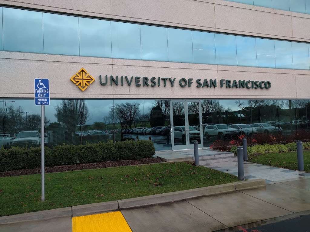 University of San Francisco - Pleasanton Campus Library | Pleasanton, CA 94588, USA