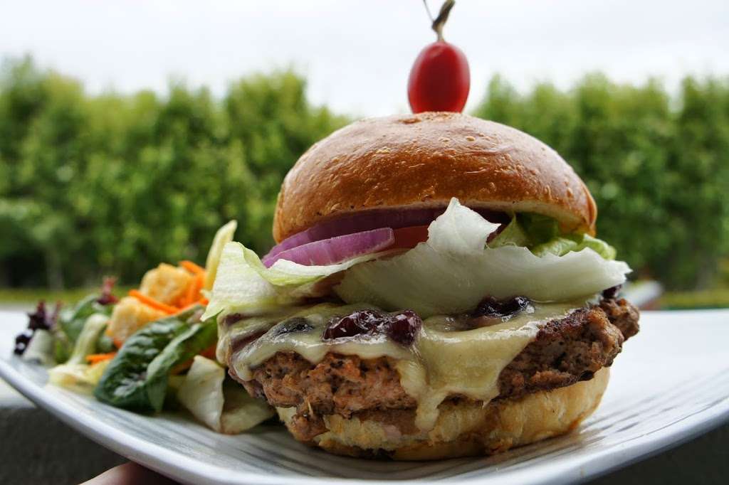 Napa Valley Burger | 670 Bridgeway, Sausalito, CA 94965, USA | Phone: (415) 332-1454