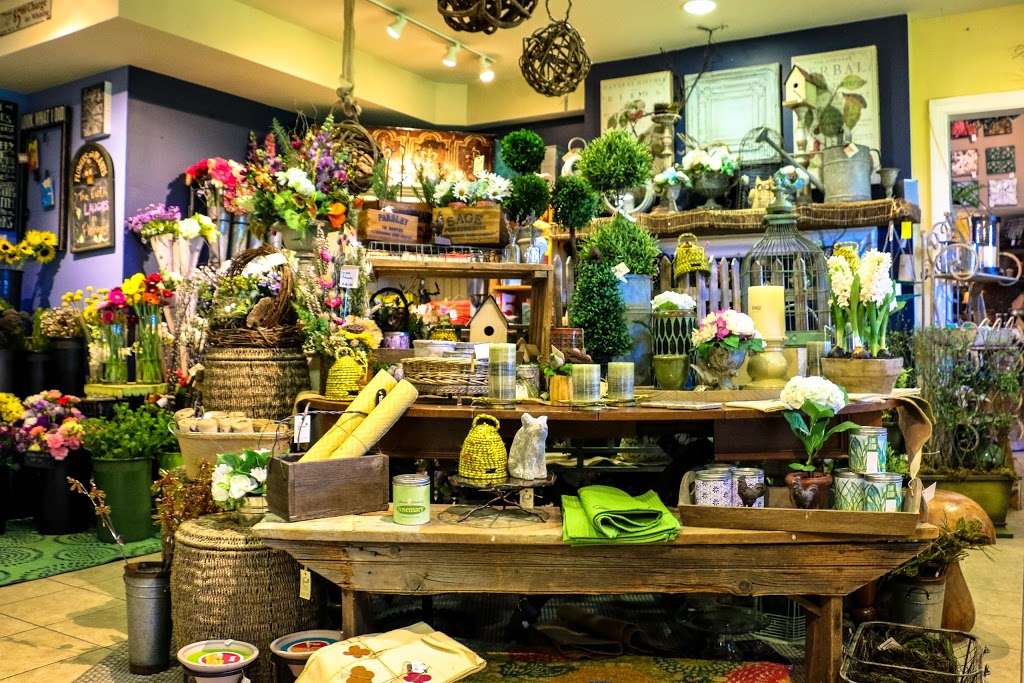 Blue Moon Florist & Gift Shop | 1107 Horseshoe Pike, Downingtown, PA 19335, USA | Phone: (610) 873-7900