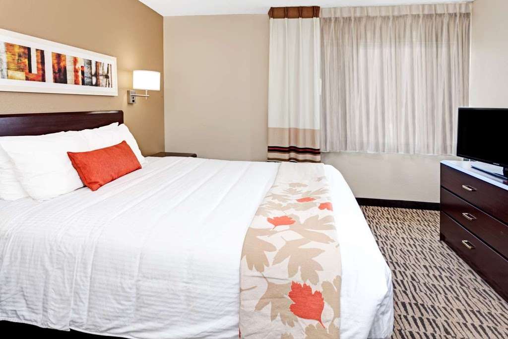 Hawthorn Suites by Wyndham Chicago Hoffman Estates | 2875 Greenspoint Pkwy, Hoffman Estates, IL 60169, USA | Phone: (847) 220-5169