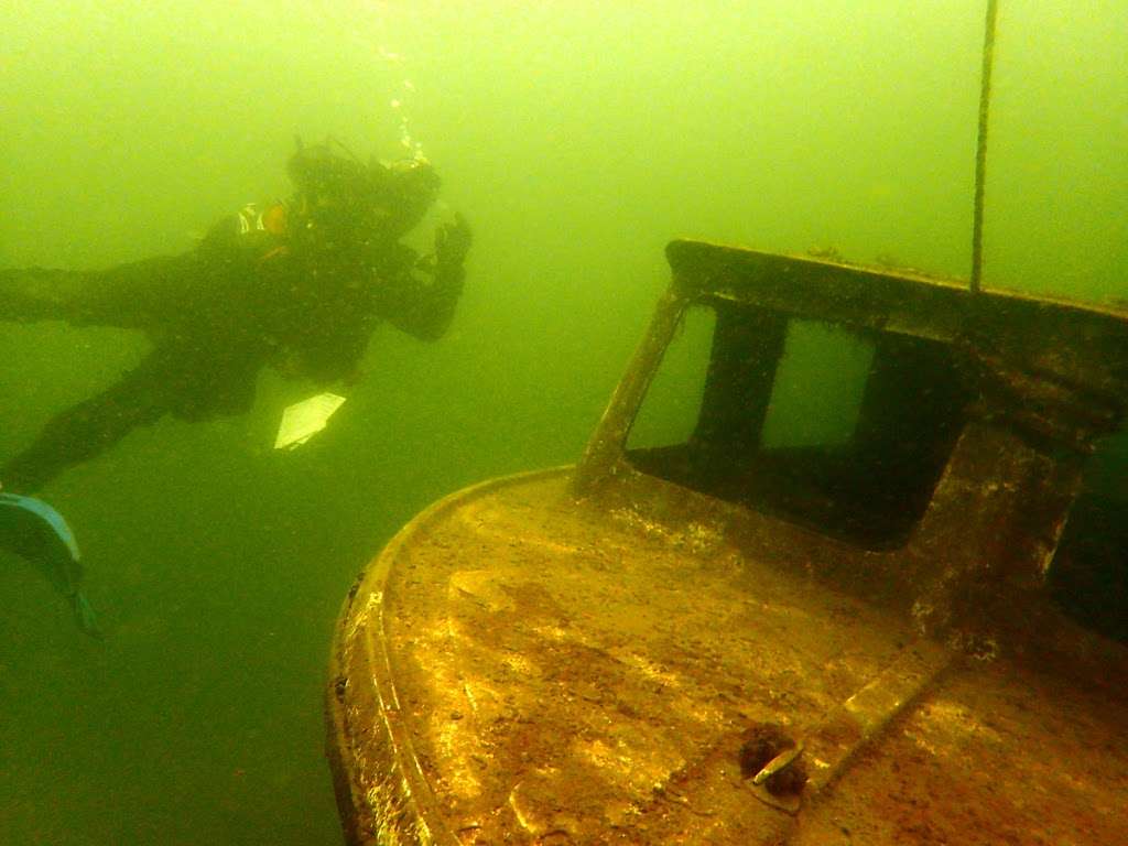 Oyster Diving School S.E. London & Kent | Weald Way, Caterham CR3 6EJ, UK | Phone: 020 3802 1069