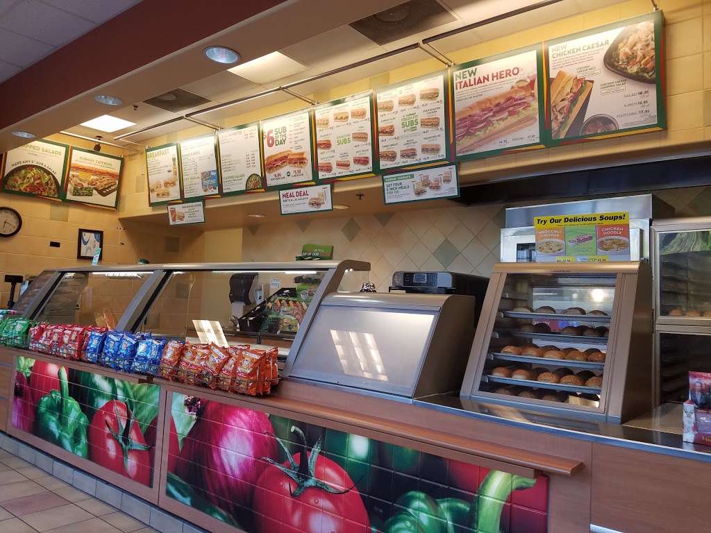 Subway Restaurants | 4481 Las Posas Rd A, Camarillo, CA 93010 | Phone: (805) 987-7200