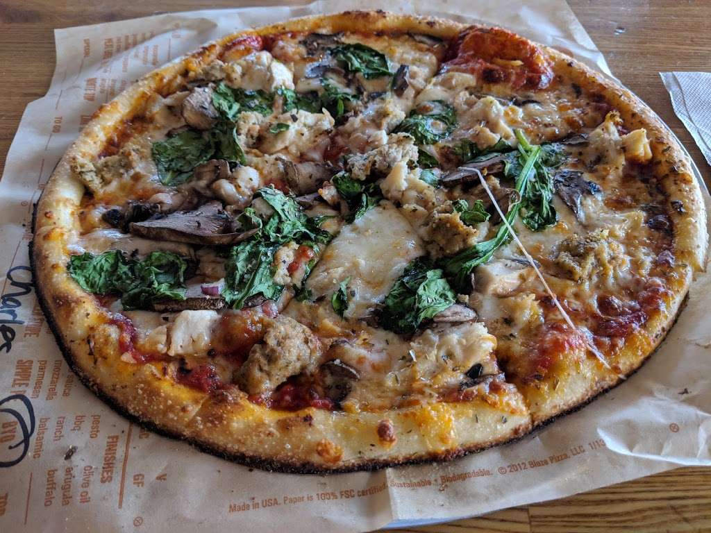 Blaze Pizza | 1400 Willowbrook Mall, Wayne, NJ 07470, USA | Phone: (973) 288-7990