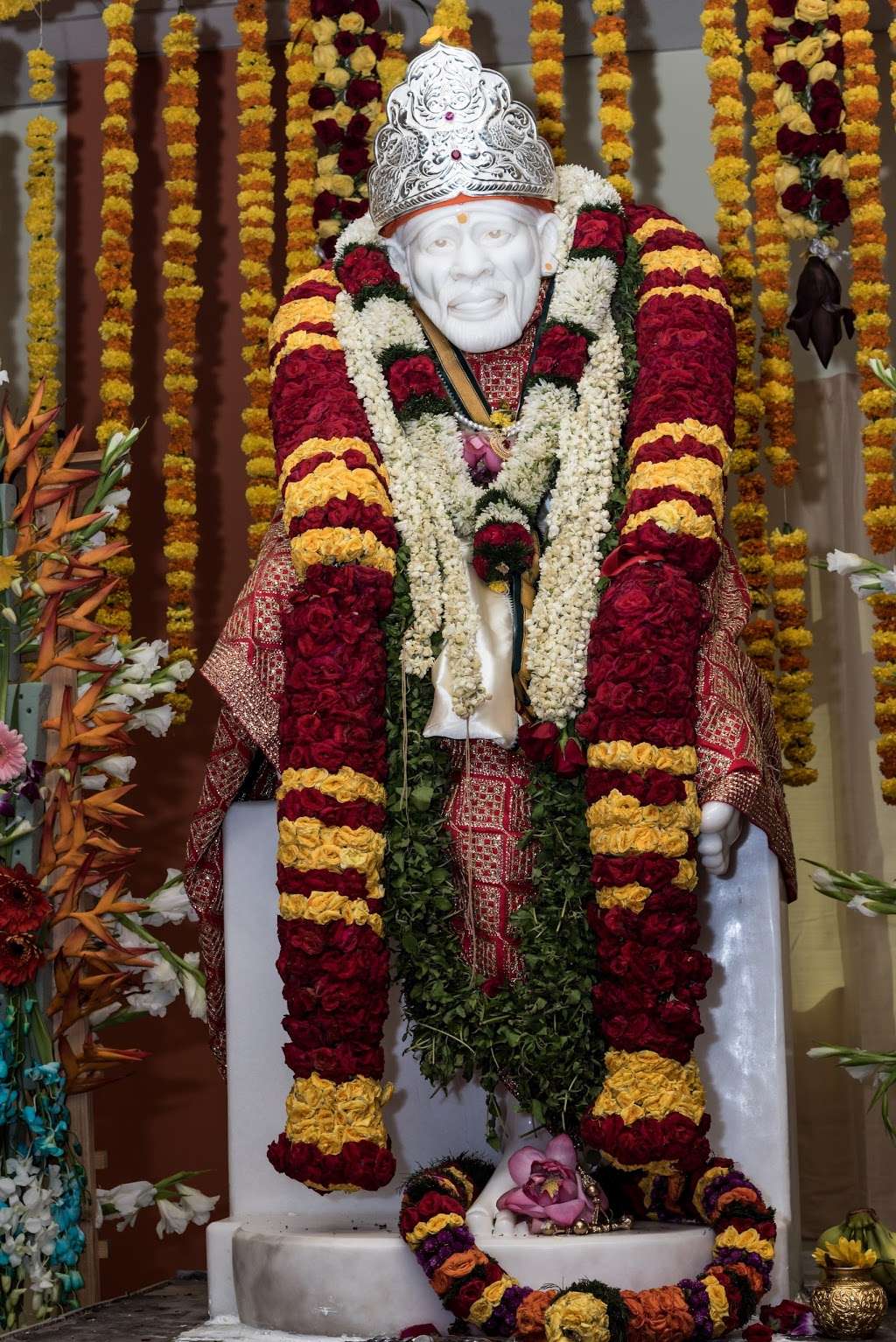 Shri Shirdi SaiBaba Temple of Rockies | 10250 E Easter Ave, Centennial, CO 80112, USA | Phone: (303) 792-3639