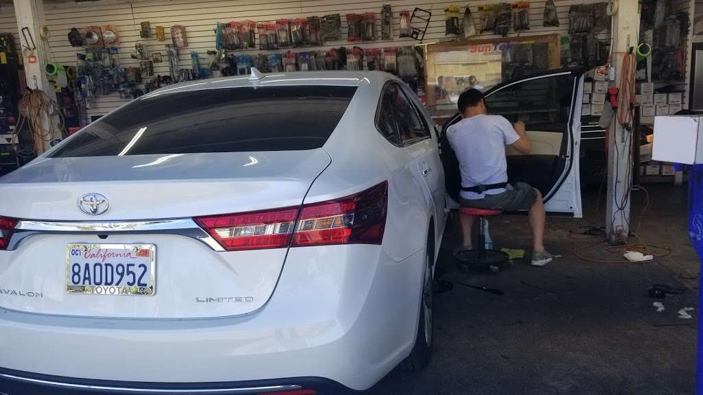 Andys Auto Alarm | 13031 Paramount Blvd, South Gate, CA 90280, USA | Phone: (562) 633-3878