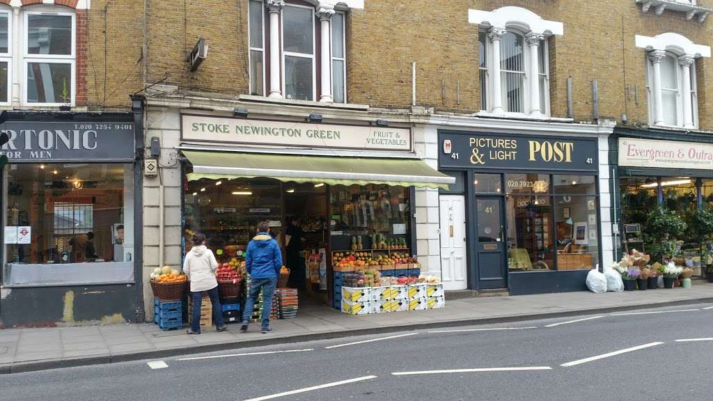 Stoke Newington Green Fruits & Vegetables London | 39 Stoke Newington Church St, Stoke Newington, London N16 0NX, UK | Phone: 020 7249 2377